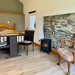 Hungry Hill Glamping Adrigole