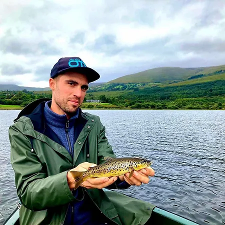 Hungry Hill Glamping Кемпинг *